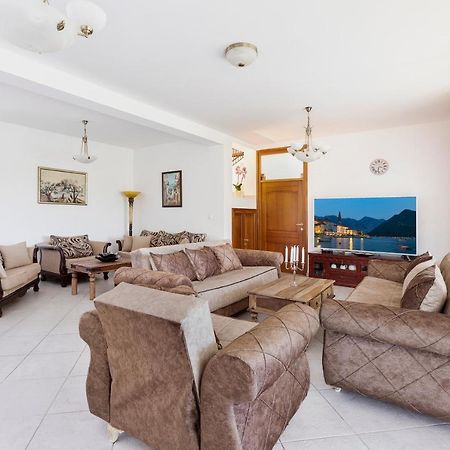 Villa Forest Котор Экстерьер фото